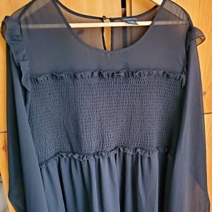 Torrid Black Sheer Blouse with Ruching In Middle. Long Sleeves size 3 Or 22
